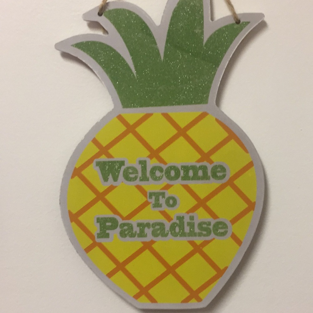 Pineapple decoration